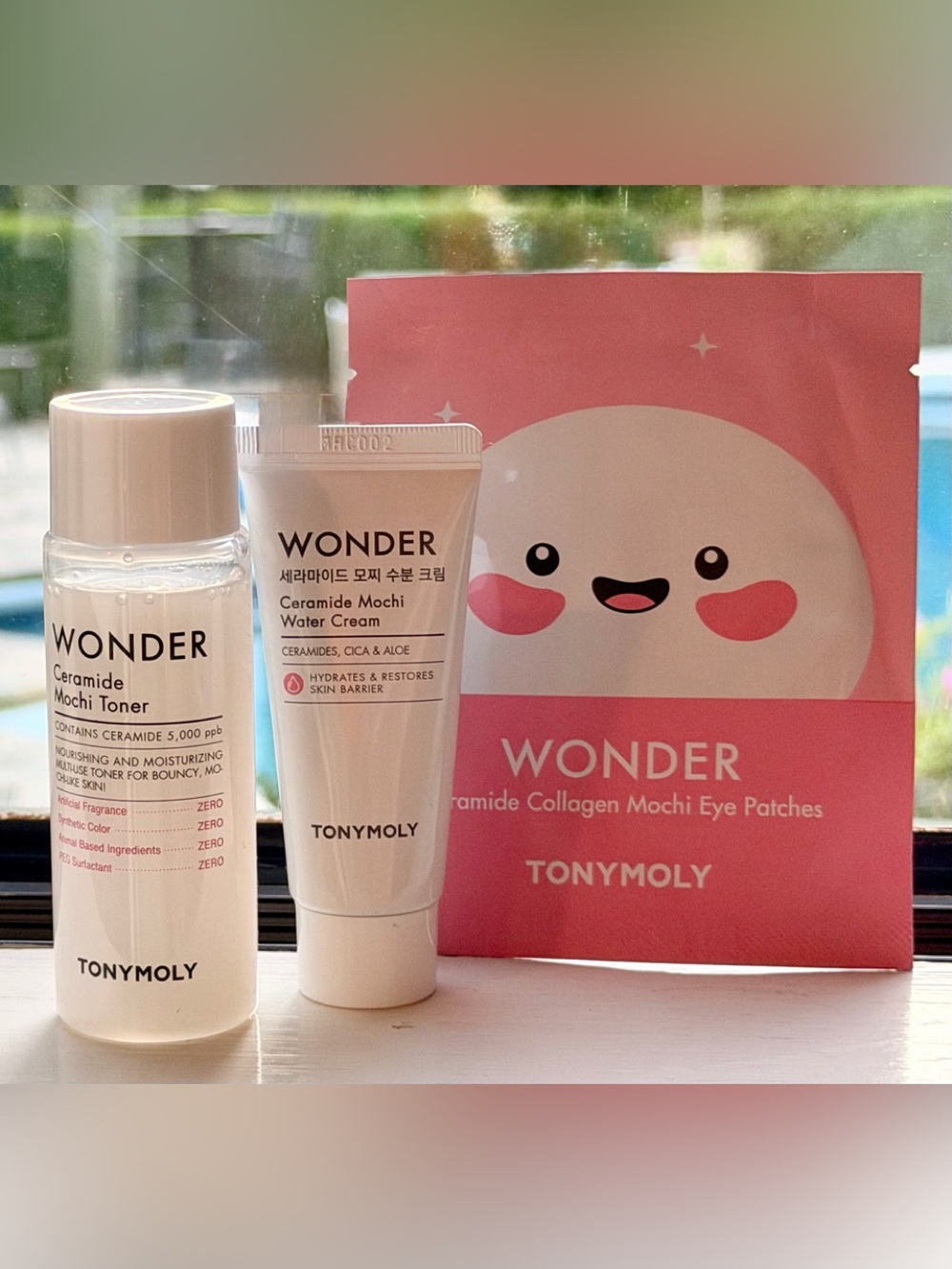 TONYMOLY Wonder Ceramide Mochi Primer - Hydrating White Primer